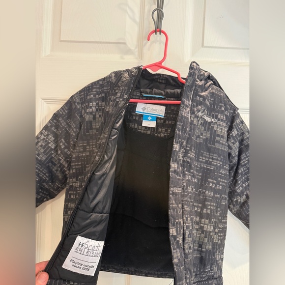 Columbia Toddler Winter Coat 3T Black Hooded Puffer Jacket Insulated - Picture 7 of 12